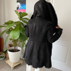 LAMARQUE shearling (natural) hooded winter coat Black